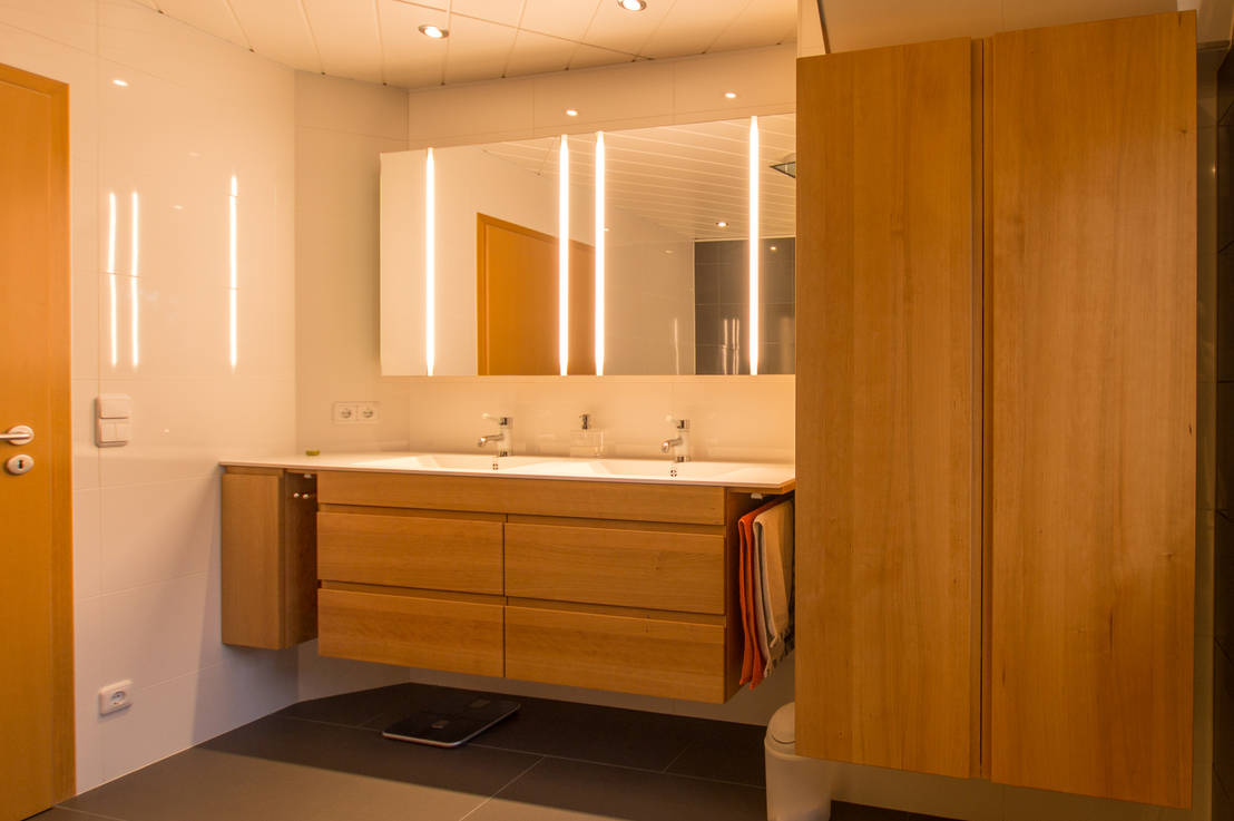 Badezimmer-Einrichtung aus Kirschbaumholz de Lignum Möbelmanufaktur