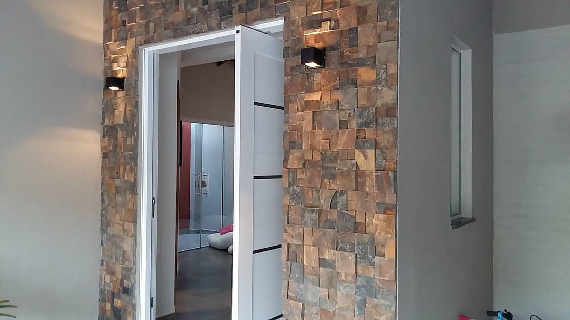 13 ideas con piedra para remodelar la entrada de tu casa