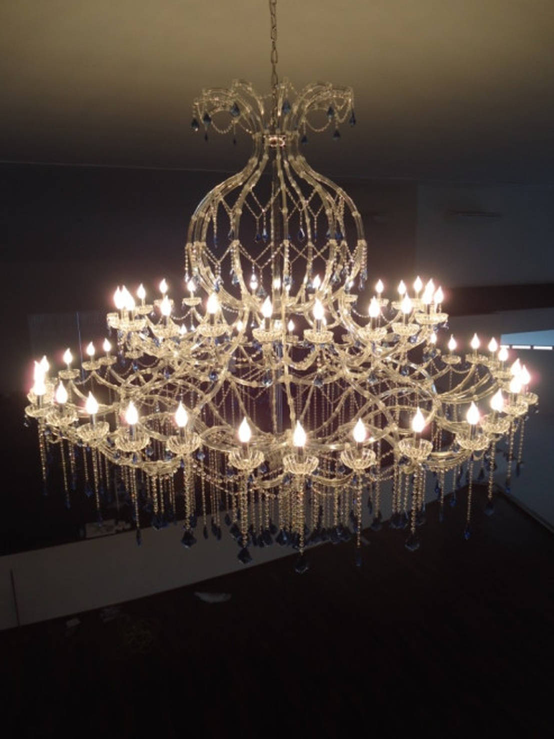 LUSTRE MARIA THERESA 60 LÂMPADAS | homify