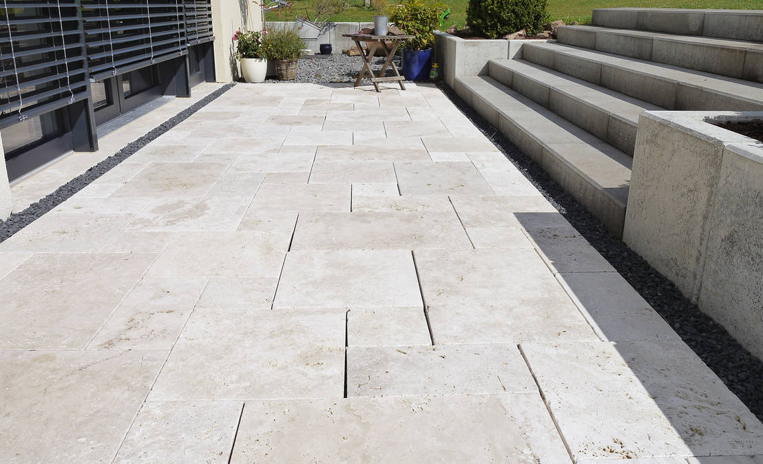 Mediterraner Travertin für die Terrasse von Steinlese ...