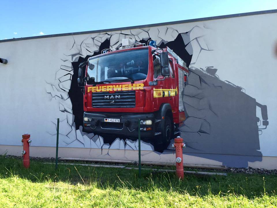 Feuerwehr An Der Fassaden Fassadenmalerei Mit Der Spruhdose Homify