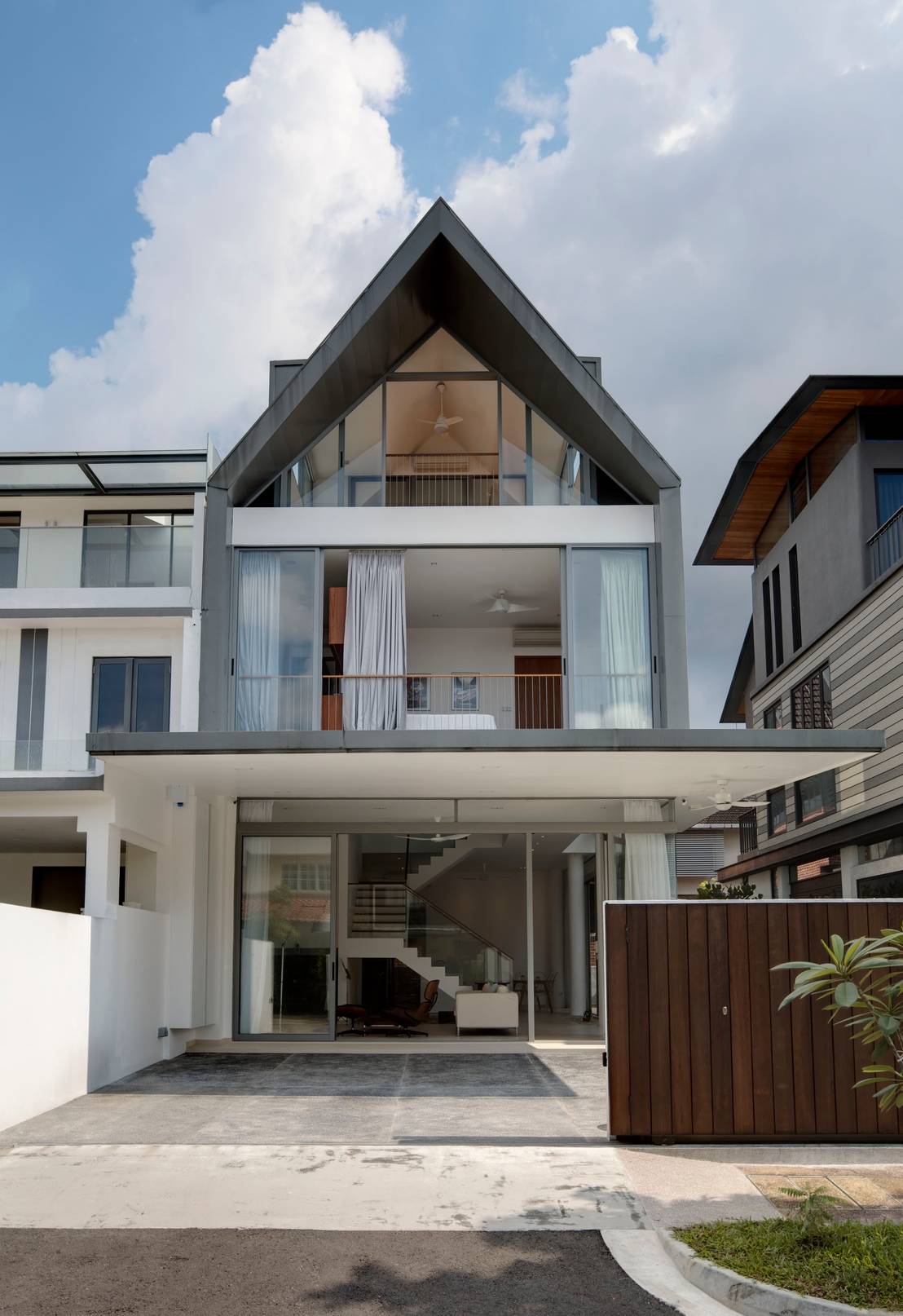 Modern Attap House at 48 Jalan Sukachita homify