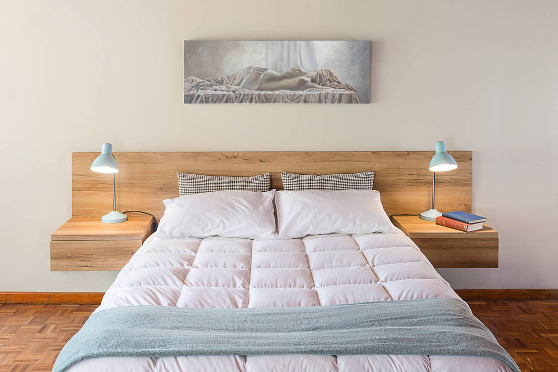 Contemporary Headboard with Pedestals homify