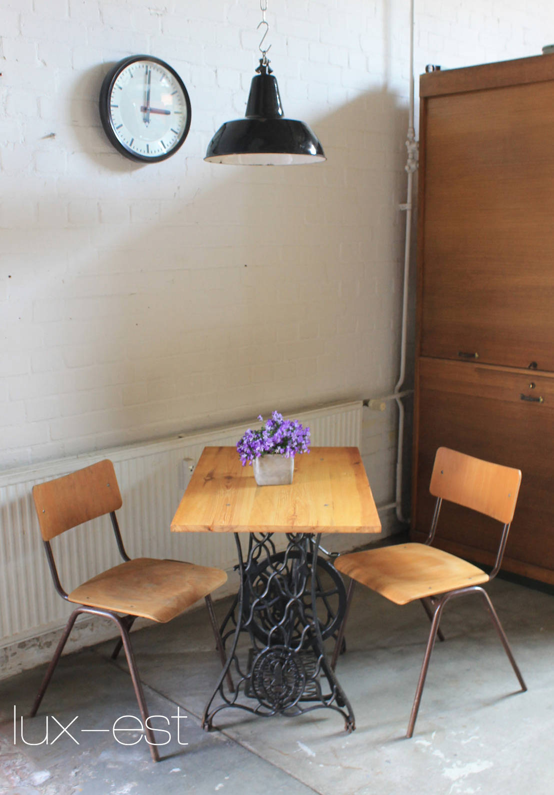 Singer Industrie Design Tisch Naehmaschinentisch Holz Vintage By Lux Est Homify