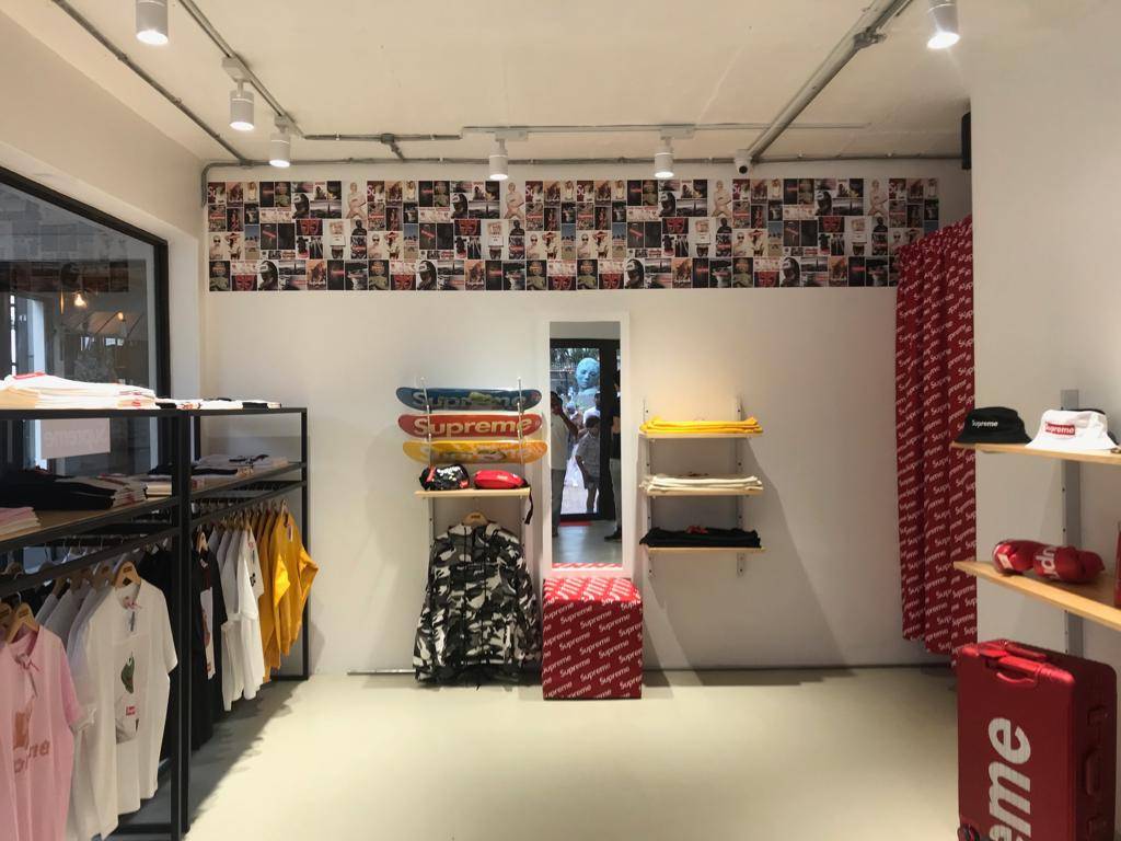 Supreme Magazasi Homify