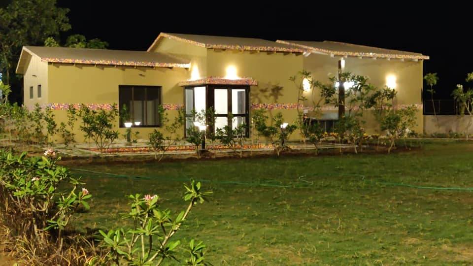 Farmhouse in Ashirwad Farms, Surat homify