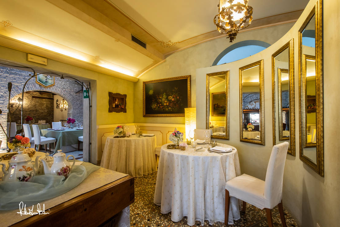 Trattoria Al Paradiso Pocenia (UD) homify Trattoria Al Paradiso Pocenia (UD) homify