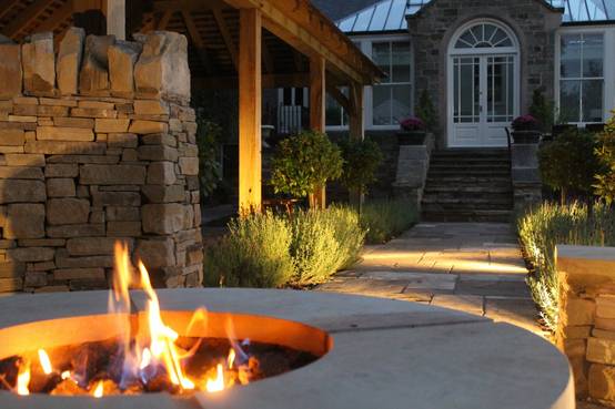 ¿Cómo suavizar un patio con demasiados ángulos? | homify