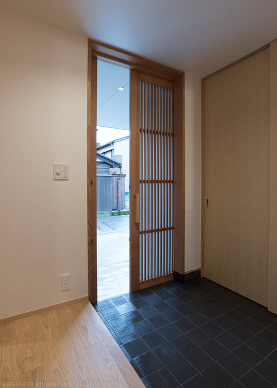 Minimalist Corridor Hallway Photos By Makoto Ieyama Architect Office I Homify 