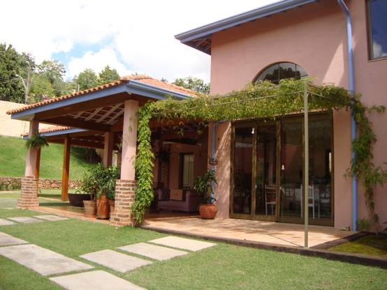 10 casas maravilhosas com jardim na fachada