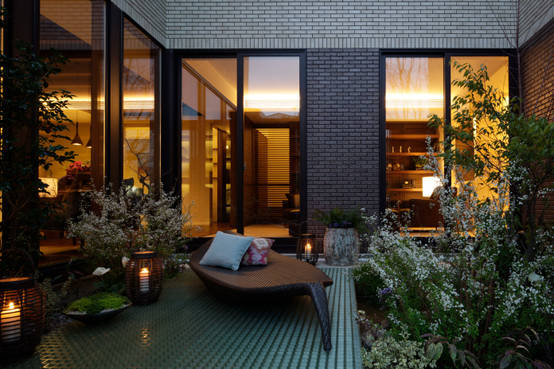 extend living room into porch