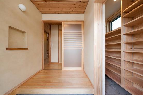 エントリークローゼットから見せる収納まで 玄関を便利でおしゃれにする収納まとめ Homify