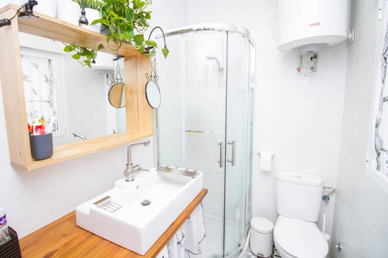 13 ideas para aprovechar el espacio al máximo en un baño pequeño | homify