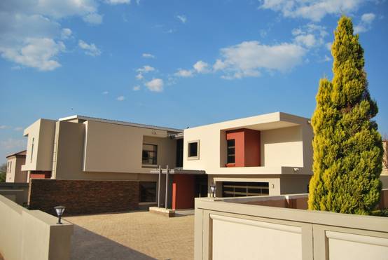 ​The pros and cons of a flat-roof house
