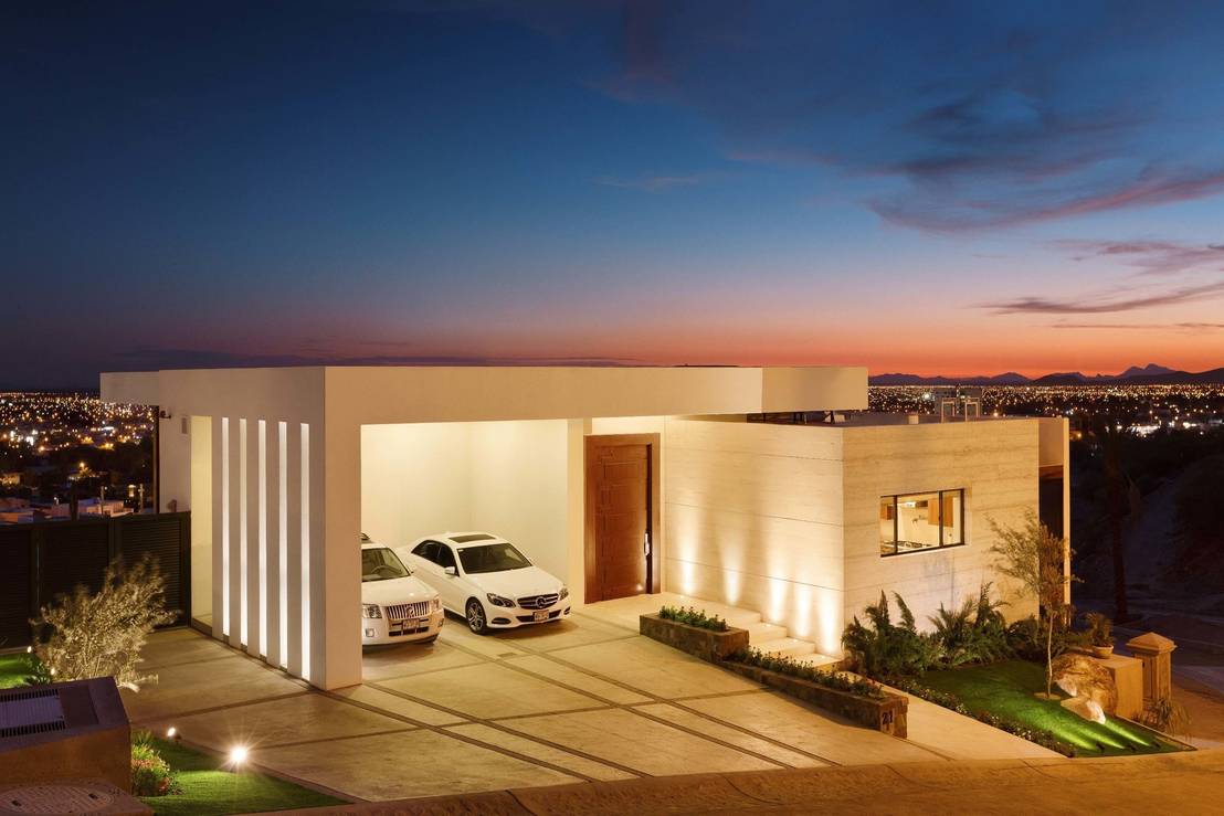 10 fachadas de casas con garaje que te van a encantar