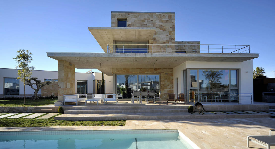 13 fachadas de casas modernas con revestimiento de piedra