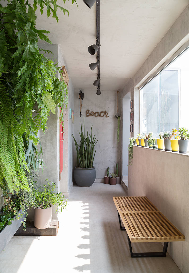 5 ideias de jardim em espaços pequenos e corredores