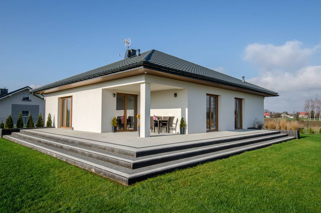 A Small Dream Home For The Modern Family!