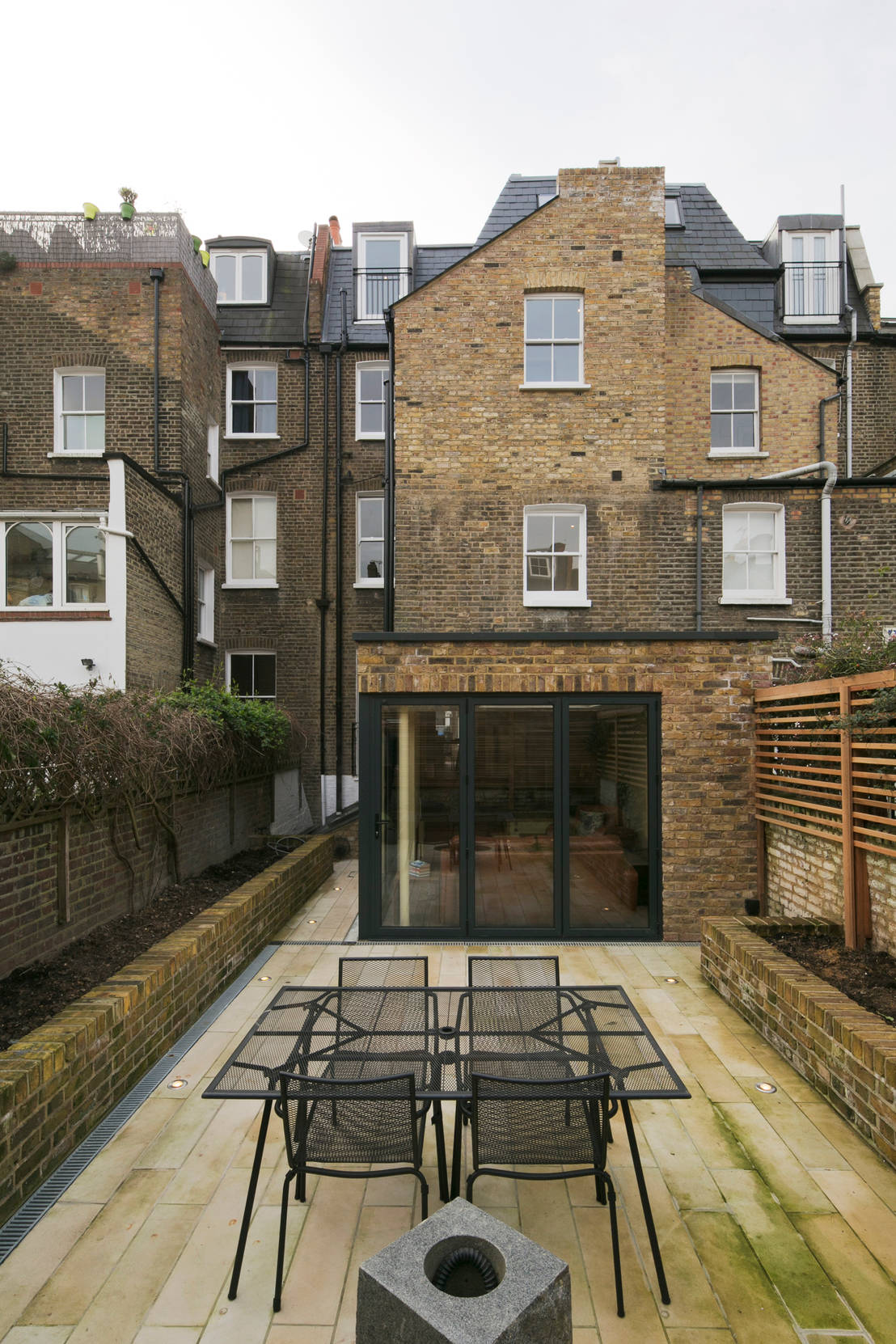 Ordinary British home has an extraordinary interior