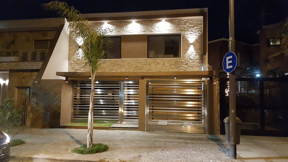 De dos pisos y lista para mudarse: ¡esta casa te va a encantar!