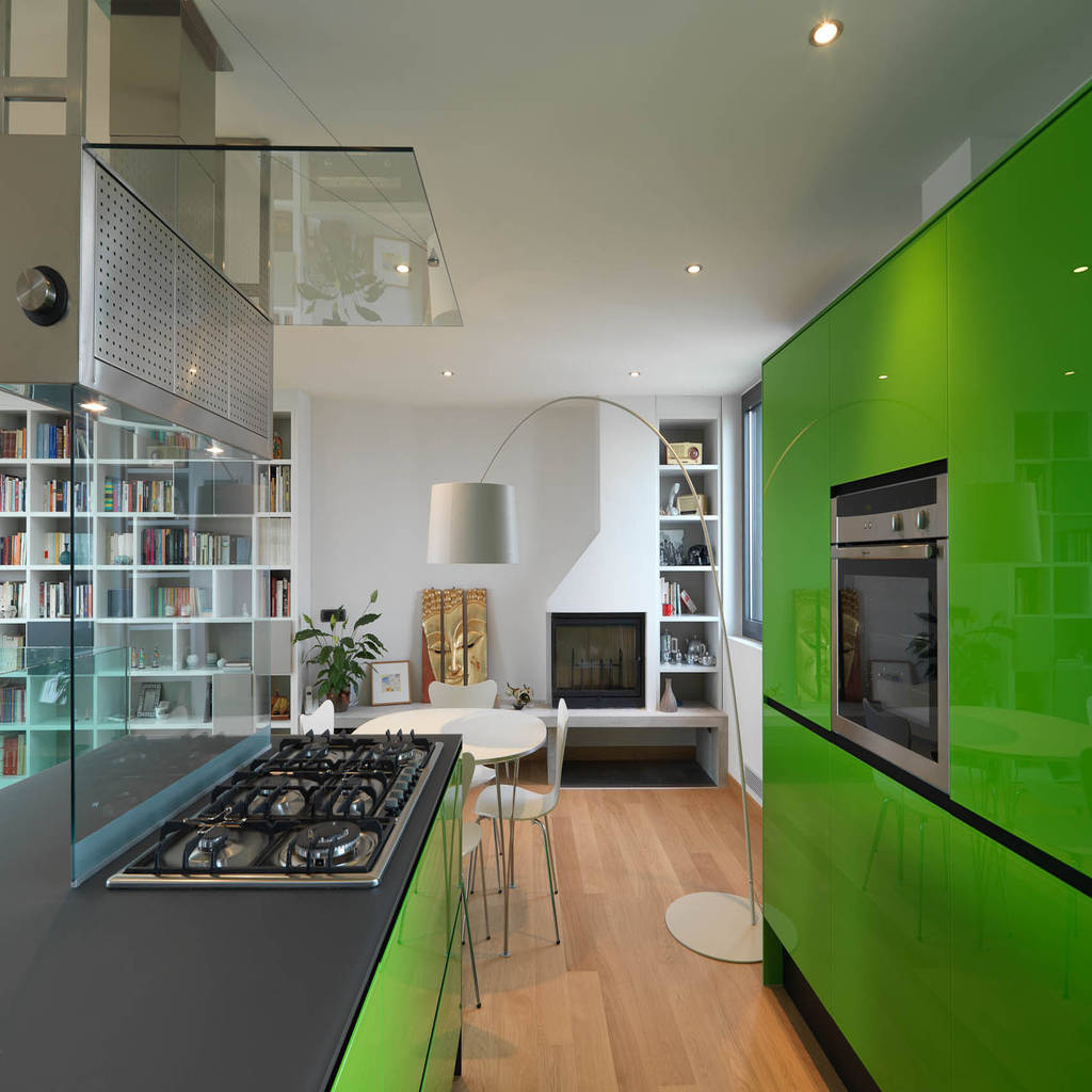 Cucina: cucina in stile in stile moderno di enzoferrara ...