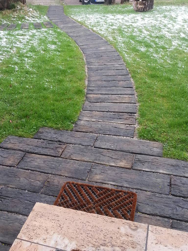 Gehweg Rustikaler Garten Von Rimini Baustoffe Gmbh Rustikal Homify