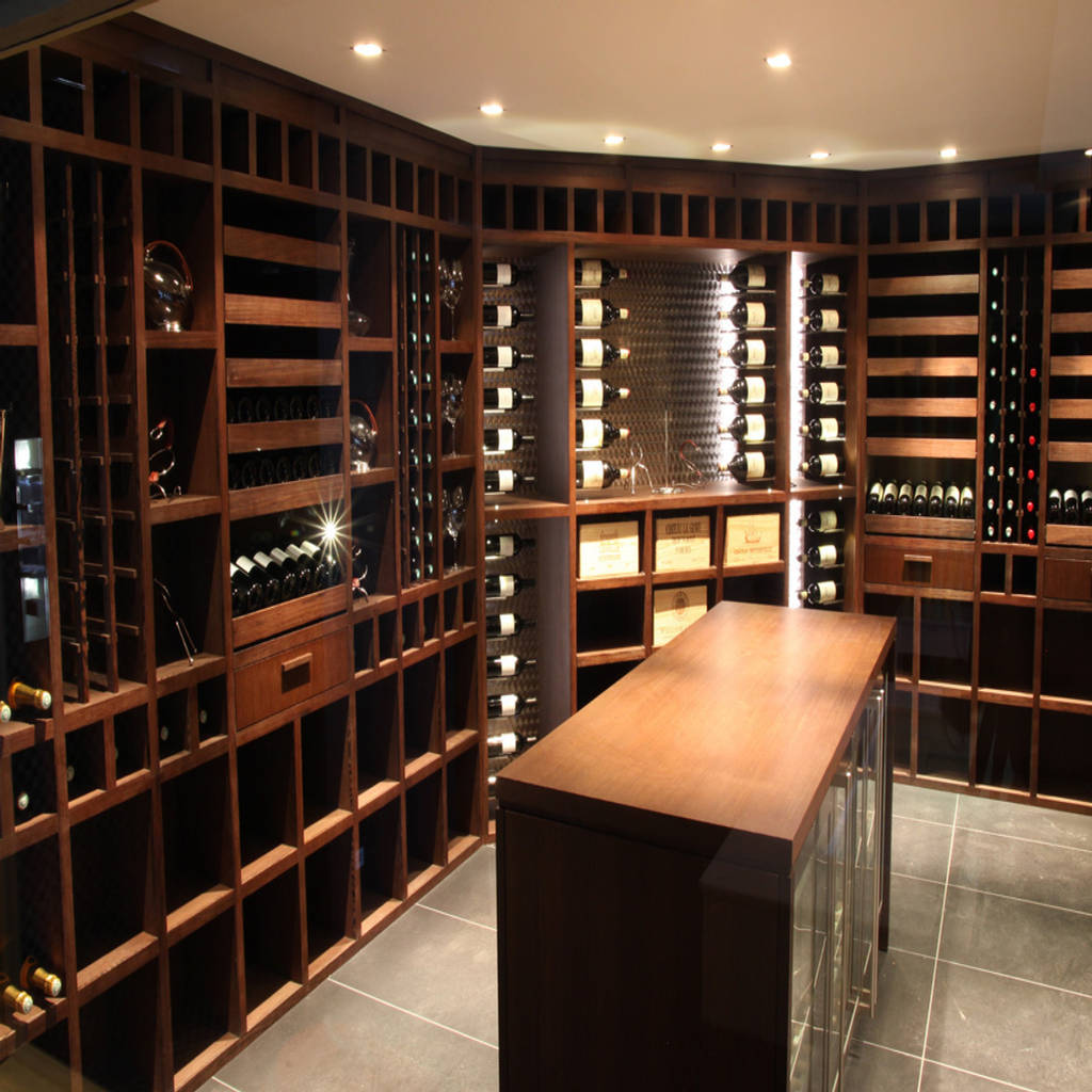 Cave à vin sur mesure en wengé courchevel degré 12 cave à vin moderne