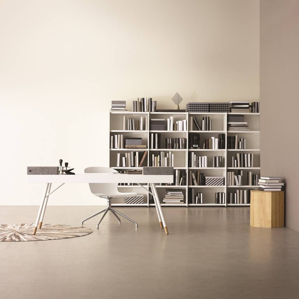 Cupertino Schreibtisch Und Meda Wohnwand Moderne Arbeitszimmer Von Boconcept Germany Gmbh Modern Homify