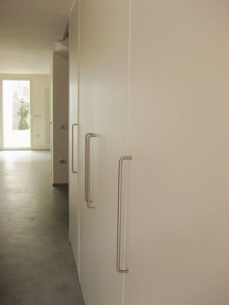 Vestíbulo de acceso solé studio pasillos, vestíbulos y escaleras