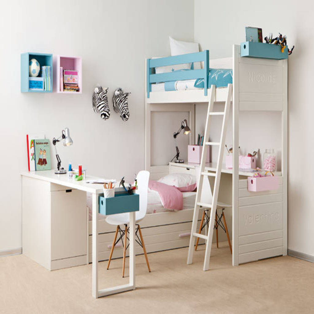Habitación infantil con cama nido y litera sofás camas cruces