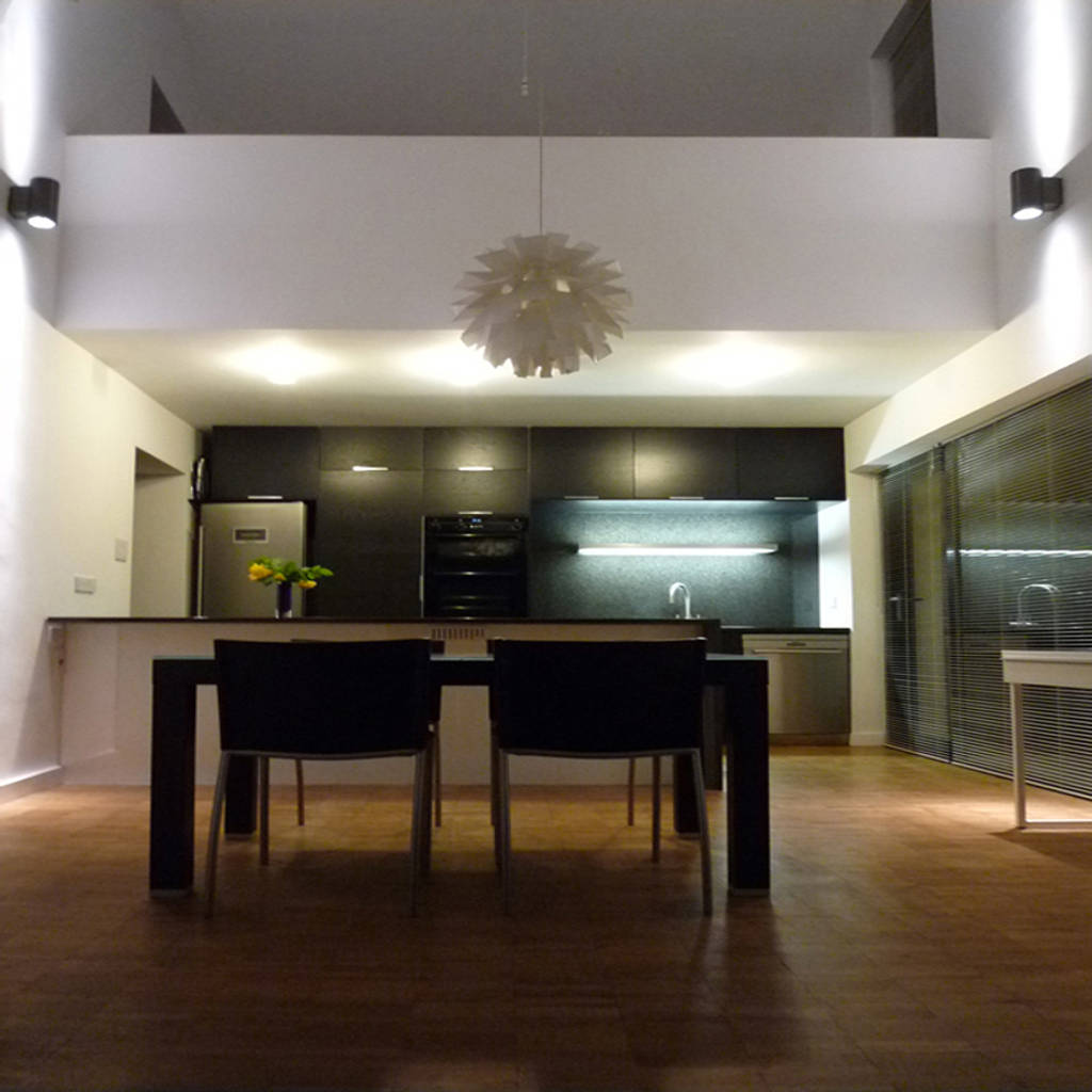 Double height open-plan kitchen and dining room | homify