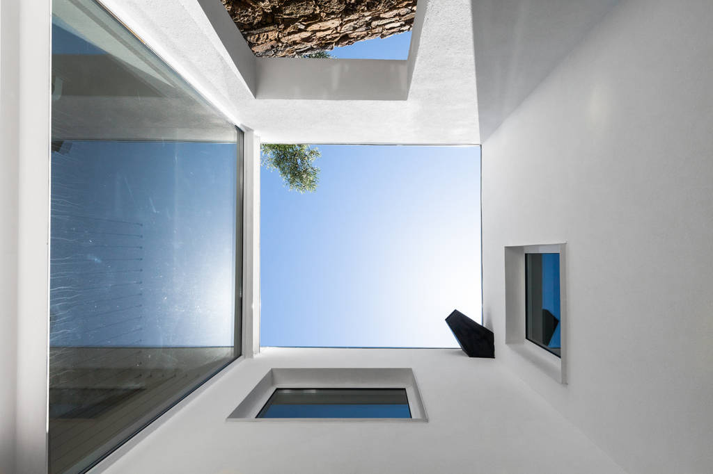 House ja - designed by filipe pina and inês costa., joao morgado ...