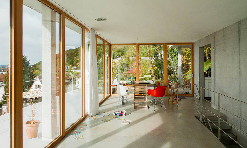 Wohnhaus am hang, wyhlen moderne esszimmer von gian salis ...