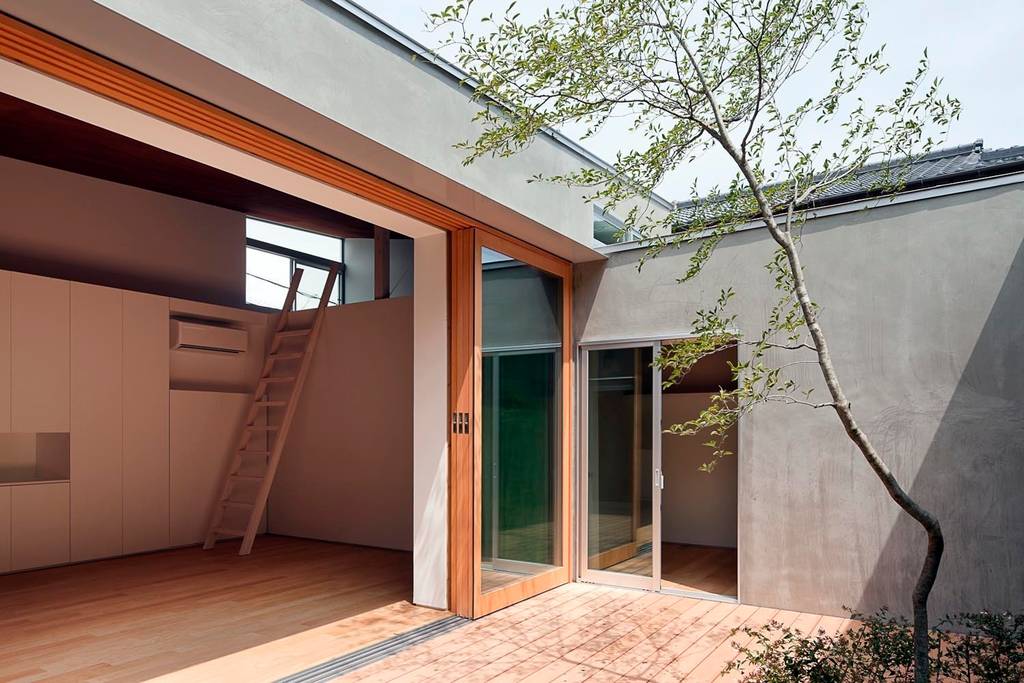 Spiral Roof 諸江一紀建築設計事務所eclectic Style Balcony Porch Terrace Homify