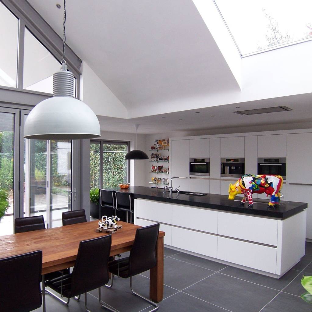 Cucina in stile di eikplan architecten bna, moderno | homify