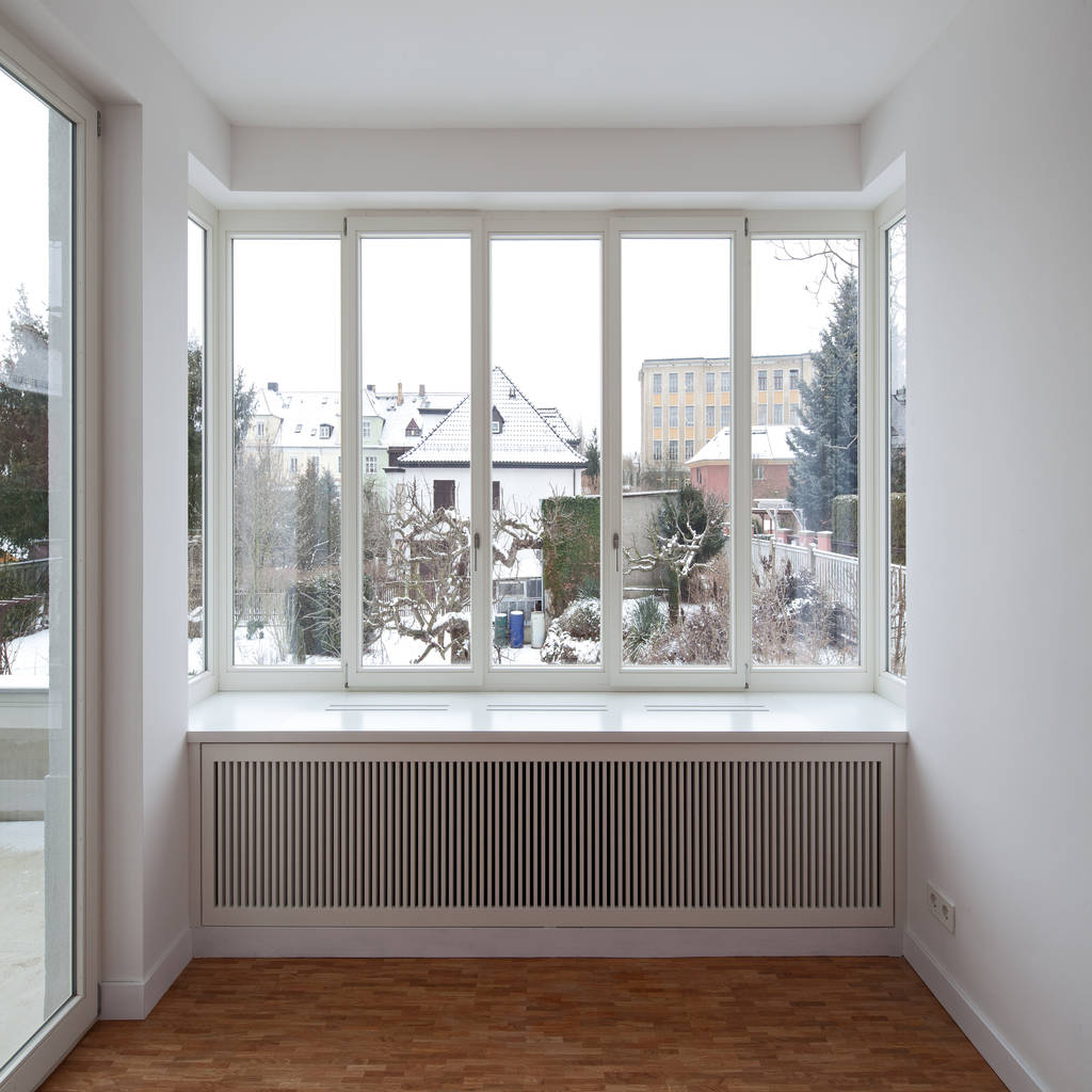 Classic Style Living Room By Eingartner Khorrami Architekten