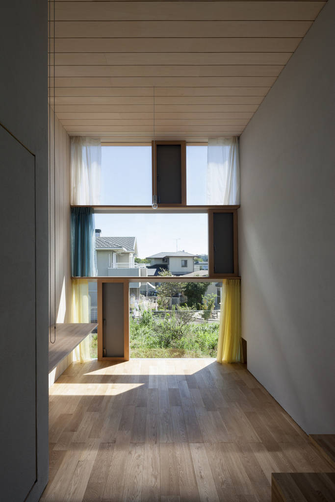 East window 2 puertas y ventanas modernas de ihrmk moderno | homify