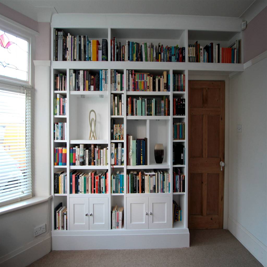 Large fitted bookshelves, white painted modern study/office by freebird ...