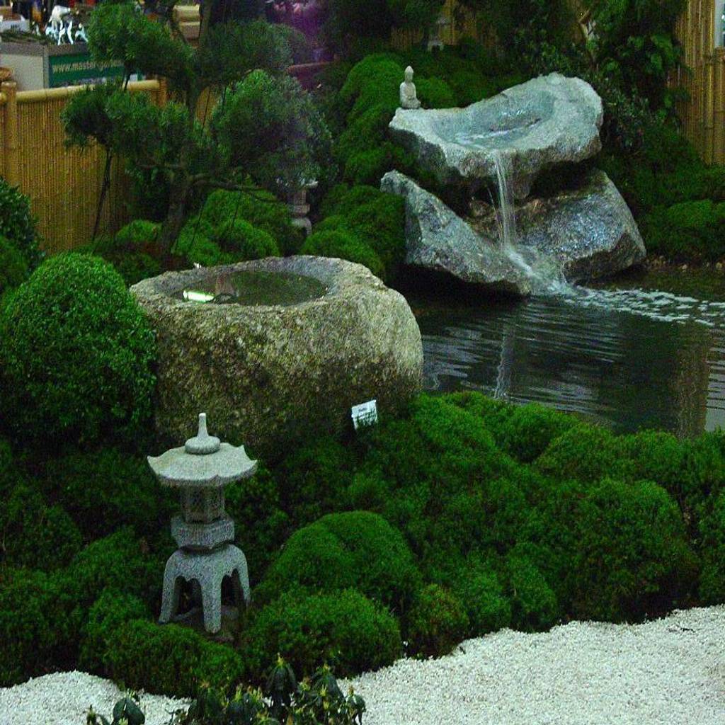 Wasser im garten, quellstein asiatischer garten von japangartenkultur