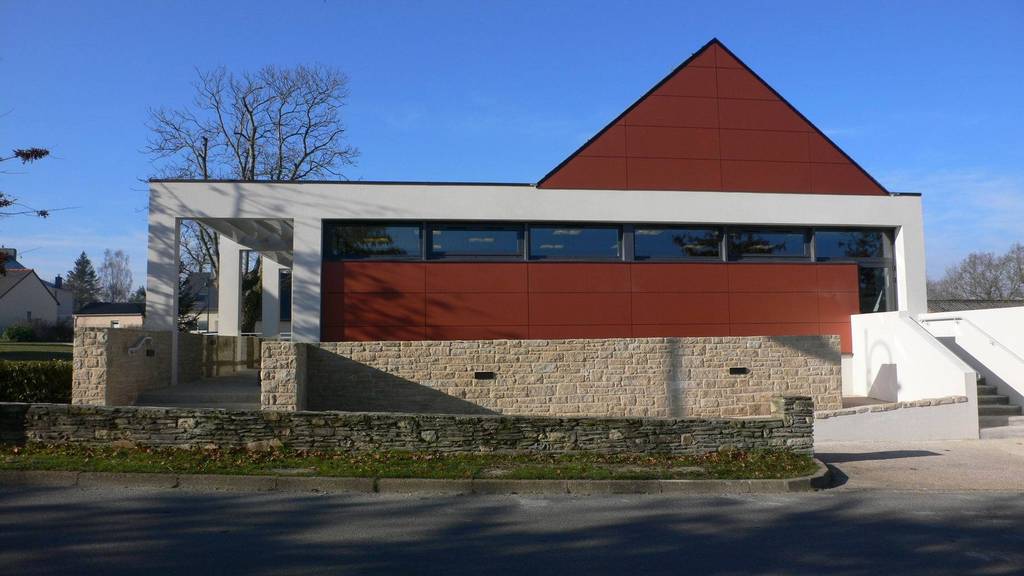 Projekty, szkoły zaprojektowane przez yannick leroy, architecte homify