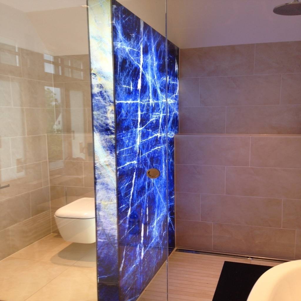 Led Glas Trennwand Mit Glasschiebetur Ausgefallene Badezimmer Von Rw Lifestyle Hellglasmanufaktur Ausgefallen Homify