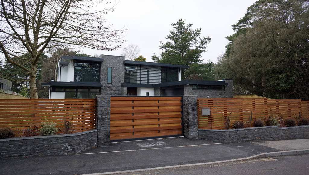 Nairn road, canford cliffs casas de estilo moderno de ...