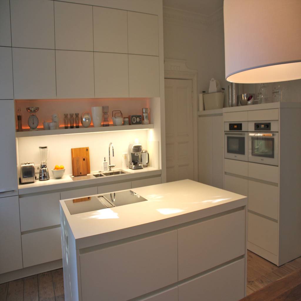 Die Weisse Kuche In Berlin Minimalistische Kuchen Von Sindern Kuchen Gmbh Minimalistisch Homify