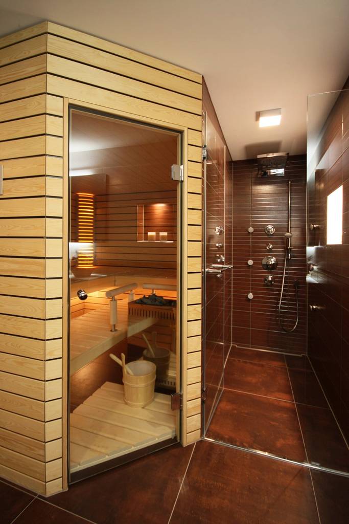 Begehbare duschen badezimmer im landhausstil von bauarena ...