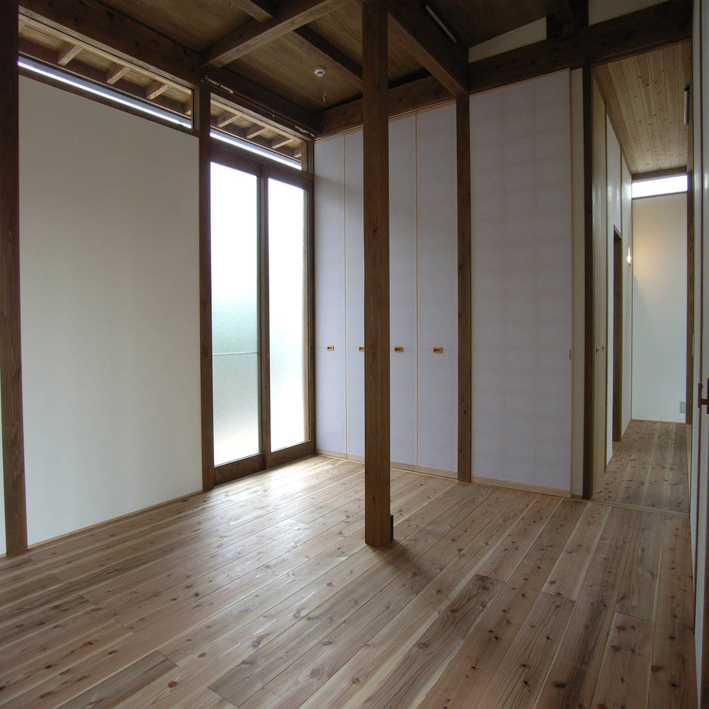 Rustikale schlafzimmer von interstudio architects & associates japan