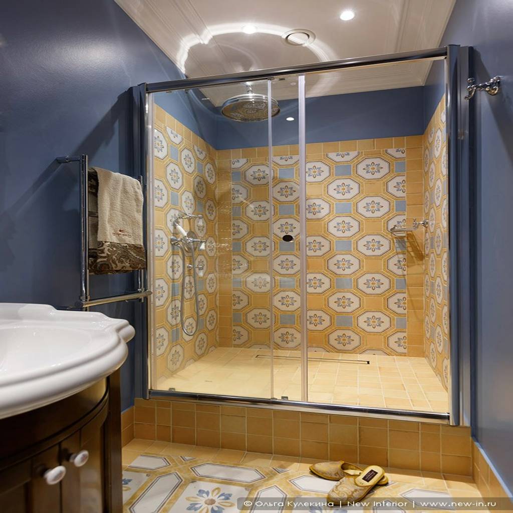 Baños de estilo colonial de ольга кулекина - new interior colonial | homify