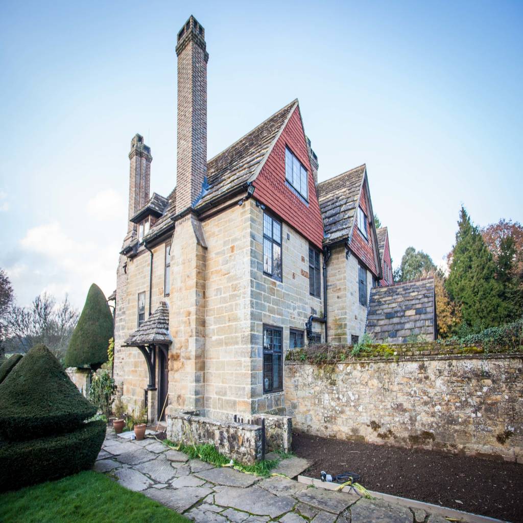 Exterior country style houses by nutshell construction country homify