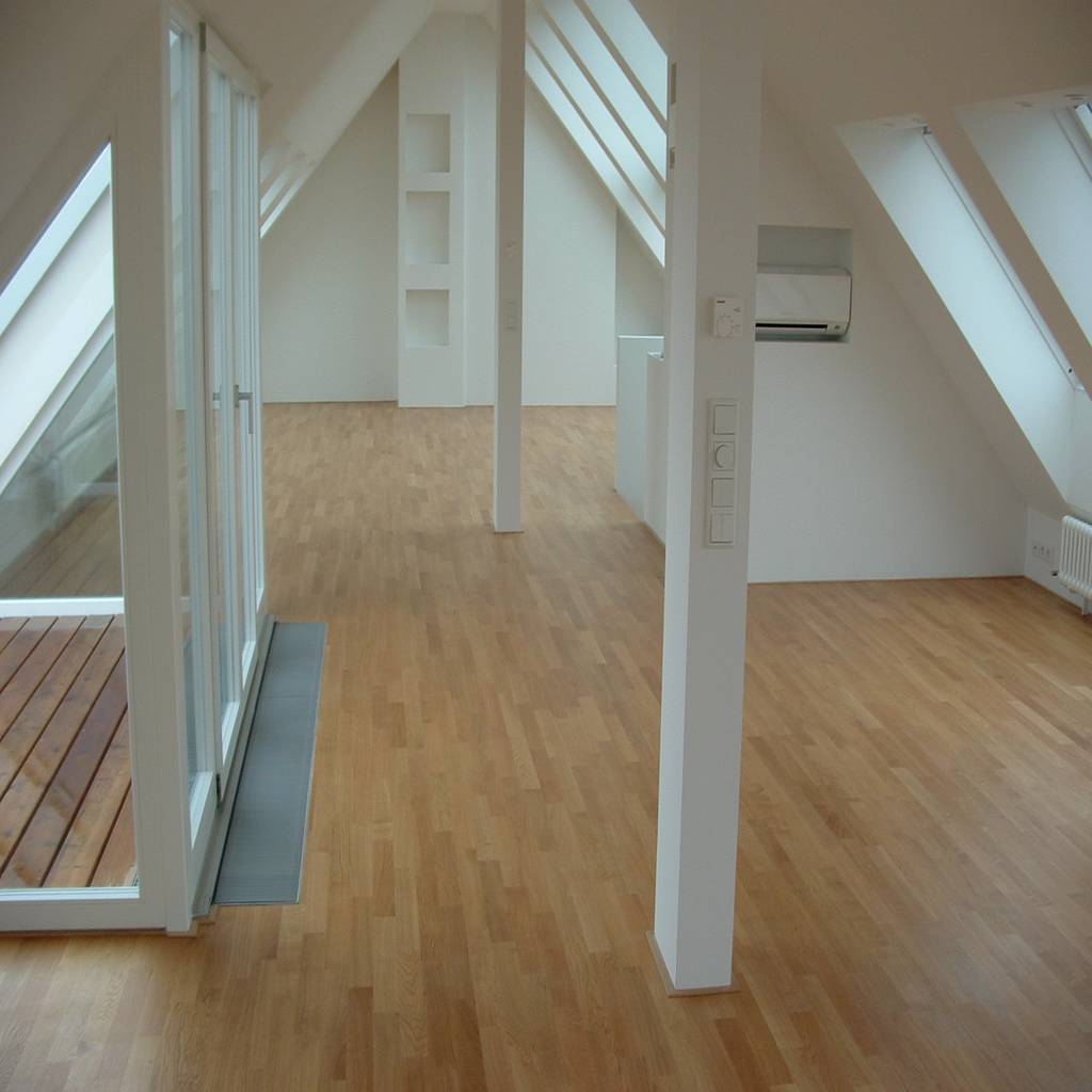 Parkett moderne schlafzimmer von design am fussboden jörg thielemann