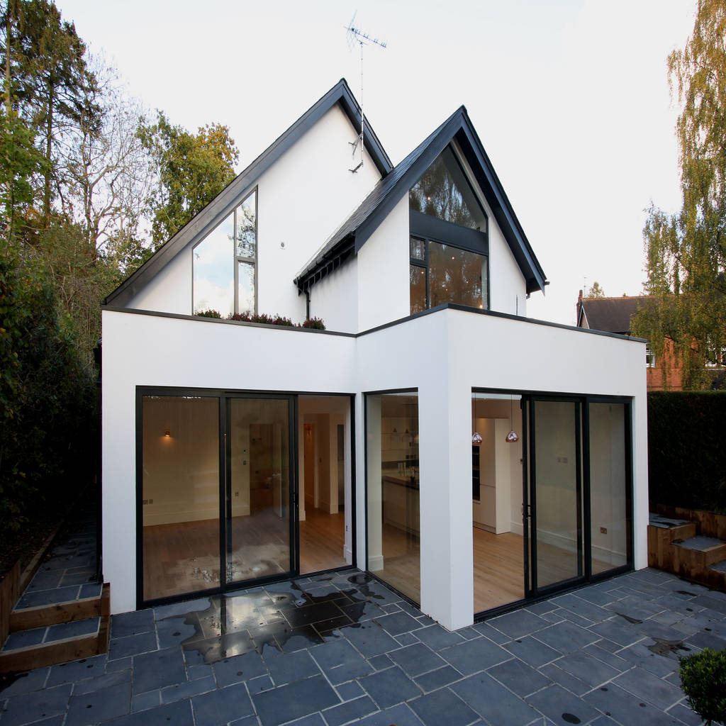 Beechcroft 모던스타일 창문 & 문 by iq glass uk 모던 | 호미파이 & homify