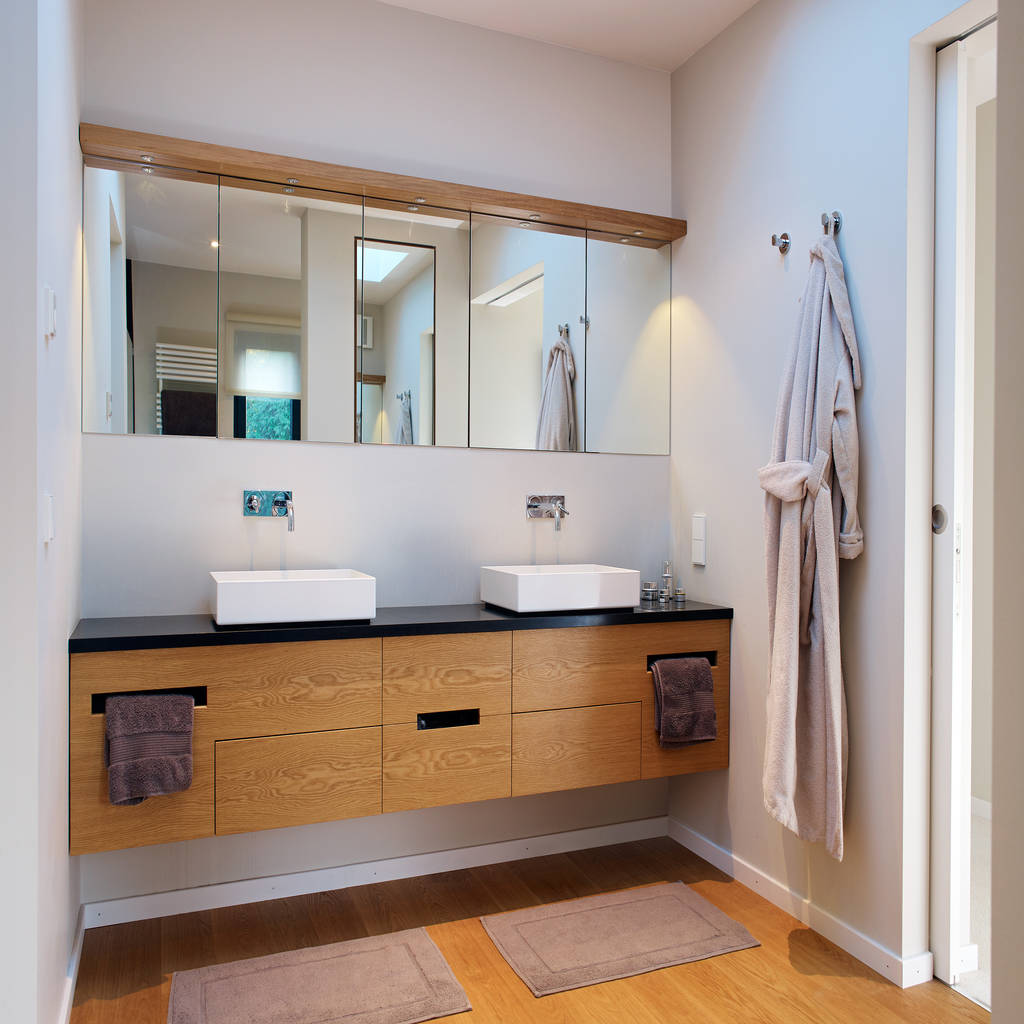 Bathroom baufritz (uk) ltd. moderne badkamers | homify